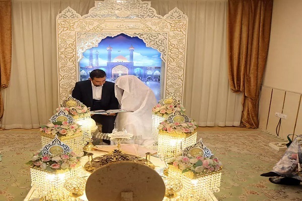 عقد ازدواج زوج جوان