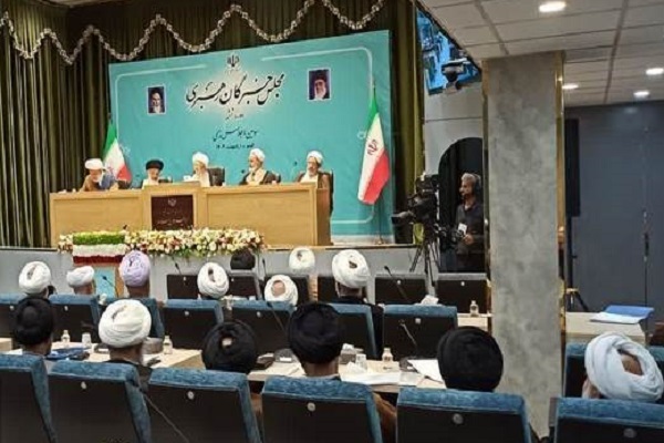 آغاز سومین اجلاس رسمی مجلس خبرگان رهبری در قم