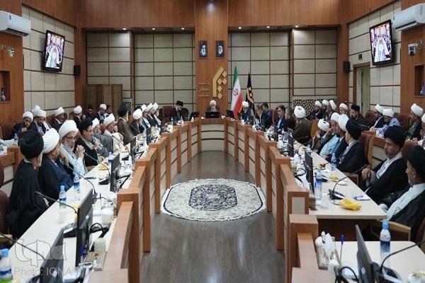 پیام رهبر انقلاب به حوزویان راهشگای حرکت آینده حوزه باشد