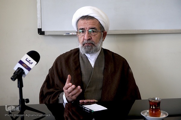 حجت‌الاسلام والمسلمین محمدجواد زارعان، رئیس مؤسسه آموزش عالی اخلاق و تربیت