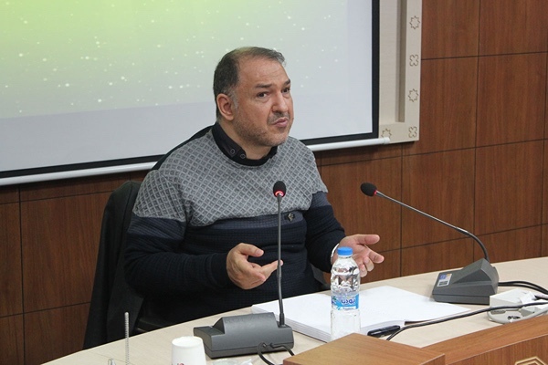 حسن رضایی، عضو هیئت علمی دانشکده الهیات دانشکدگان فارابی دانشگاه تهران