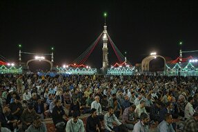 عکس | میعادگاه منتظران در شب میلاد امام هادی(ع)