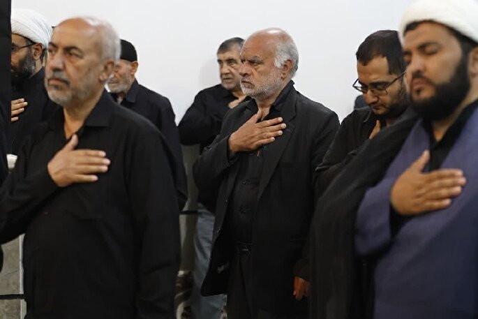 عکس | مراسم سوگواری دهه دوم محرم در حسینیه شهدای بجنورد 
‌