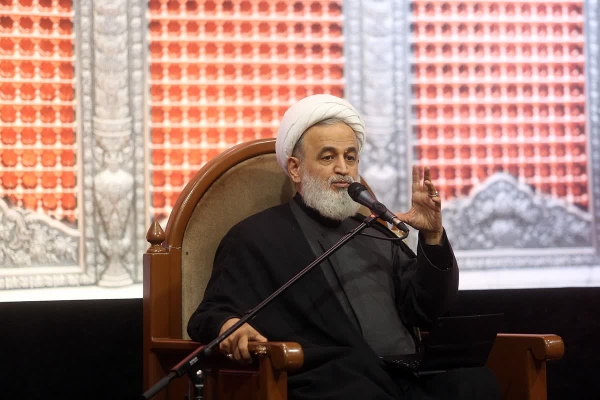 حجت‌الاسلام و المسلمین علیرضا پناهیان، استاد حوزه علمیه قم