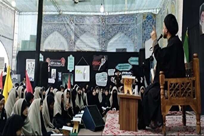 محفل قرآنی «جهاد، مقاومت و ایستادگی» با حضور بانوان ۲۰ ملیت در مسیر اربعین