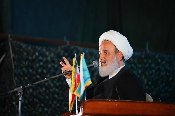 حجت‌الاسلام‌ والمسلمین علیرضا پناهیان، استاد حوزه علمیه