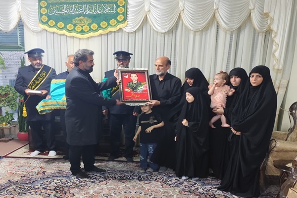 تکریم 110 خانواده شهید جنگ تحمیلی توسط سفیران مسجد مقدس جمکران