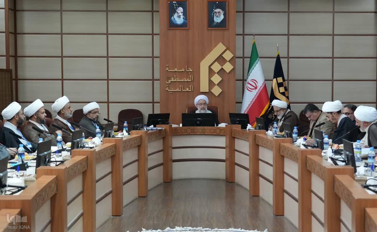 عصر حاضر، دوره گذر از سلطه گران و ظالمان است