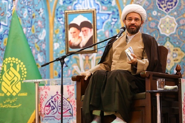 حجت‌الاسلام‌ والمسلمین محمد سعیدی‌آریا، استاد حوزه علمیه