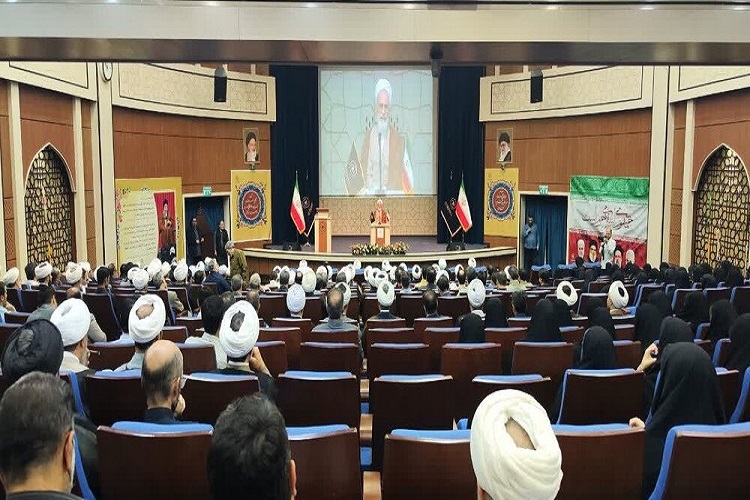 حوزه علمیه خواهران پرچمدار تبیین جایگاه زن و خانواده در تمدن اسلامی