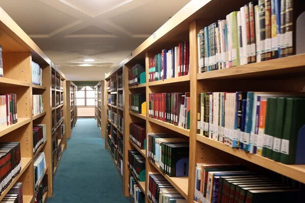 کتابخانه حرم مطهر بانوی کرامت