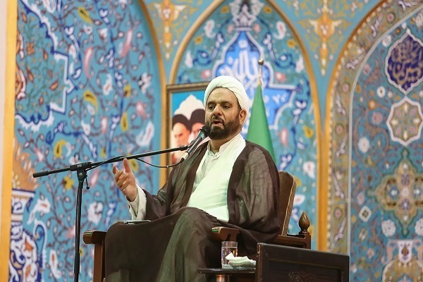 حجتالاسلام والمسلمین احمد لقمانی، استاد حوزه علمیه حجتالاسلام والمسلمین احمد لقمانی، استاد حوزه علمیه