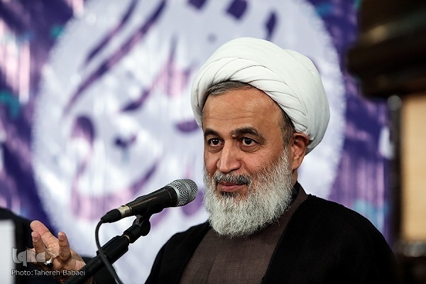 حجت‌الاسلام والمسلمین پناهیان، استاد حوزه علمیه قم