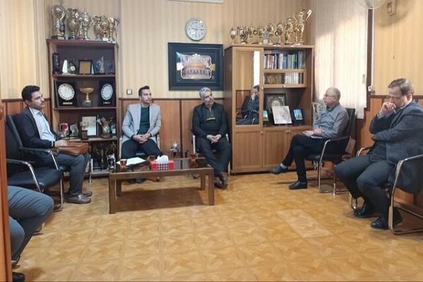 نشست مشترک سیدرضا طباطبایی‌قمی، سرپرست جهاددانشگاهی قم و سیدمهدی محصل، مرکز درمان تامین اجتماعی قم