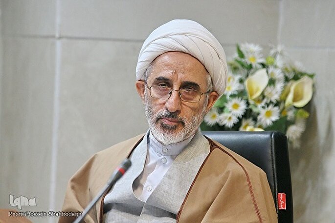 بعد فقهی و علمی شهید بهشتی تبیین شود