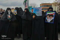 راهپیمایی مردم قم در حمایت از اقتدار نظام اسلامی وسپاه