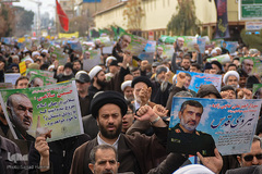 راهپیمایی مردم قم در حمایت از اقتدار نظام اسلامی وسپاه