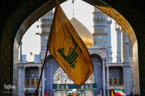 اجتماع مردمی قم در حرم حضرت معصومه