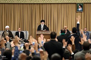 Jagora Ya Halarci Taron Al-Kur'ani A Tehran Ranar Farkon Watan Ramadan