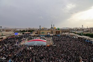 په قم کې د لور د ورځې د جشن محفل