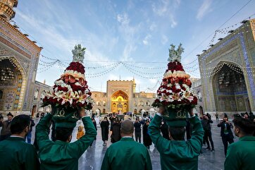 Santuário Imam Reza na véspera do nono aniversário de nascimento do imam xiita