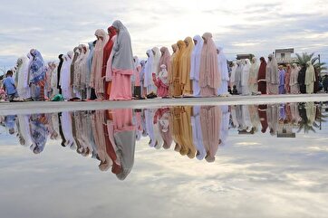 Em fotos: Muçulmanos comemoram Eid Al-Adha de 2024 em todo o mundo