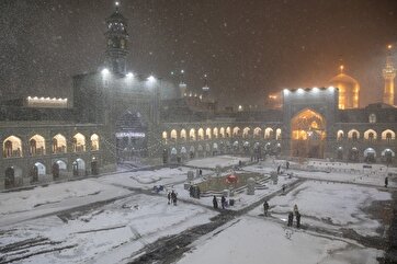 Galeria de fotos: Neve cobre o santuário do Imam Reza(a.s)