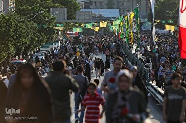 Церемония празднования дня рождения Имама Резы (мир ему) в Тегеране