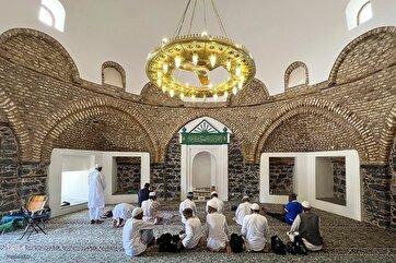 Паломники посещают исторические места Медины после хаджа