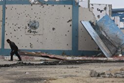 Gazzelilerin açlıktan sokaklarda bayıldığını bildiren UNRWA'dan 