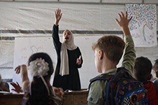 Gazze’de eğitim çadırlarda