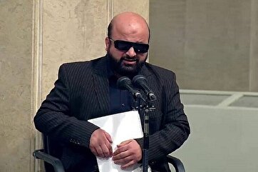 穆罕默德·巴赫拉米在革命最高领袖会见司法官员时诵读《古兰经》+视频