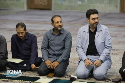 غبارروبی حرم حضرت معصومه (س) توسط جامعه قرآنی 
