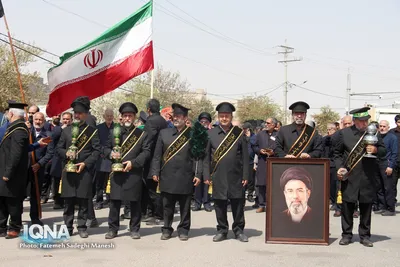 زائران و مجاوران در مسجد مقدس جمکران جهت عرض تسلیت به امام زمان